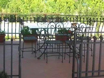 Msnrelais Carresi Apartment